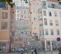 开云-里昂客场取胜，稳固积分榜前列位置(里昂足球战绩)