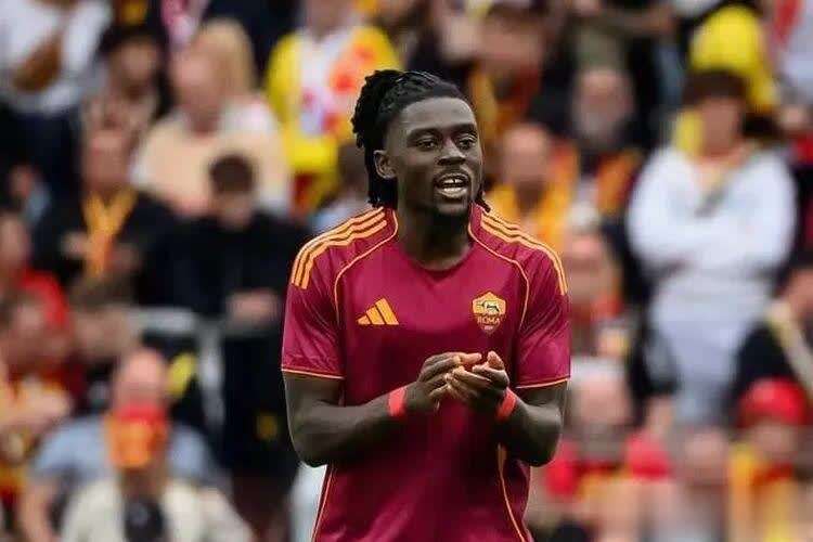 曼联签下新晋年轻天才球员,疯狂引援 曼联签下新晋年轻天才球员,疯狂引援